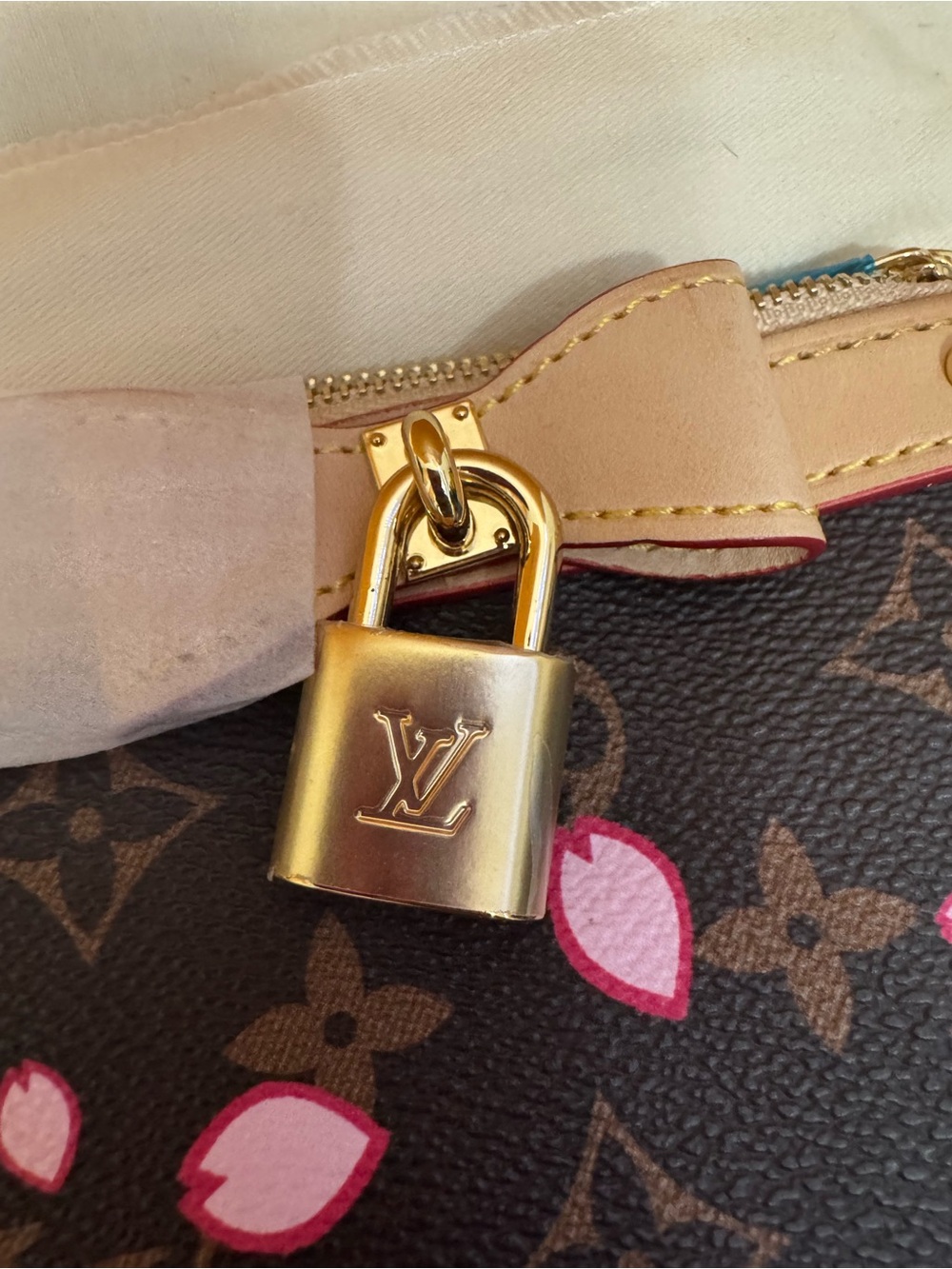 Louis Vuitton Brown Monogram Floral Pochette with Pink Accents - Picture 4 of 17